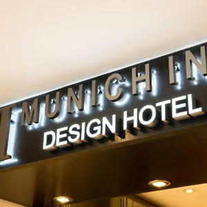 - Design Hotel